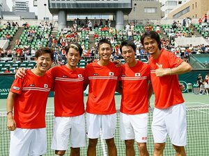 錦織圭らが日の丸を背負い世界に挑む!デビスカップの会場を「赤い衝動」が包む。
