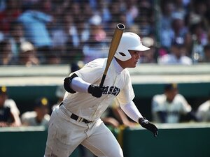 高校野球で加速する「右投げ左打ち」。4日目までの30校中5校で過半数に!