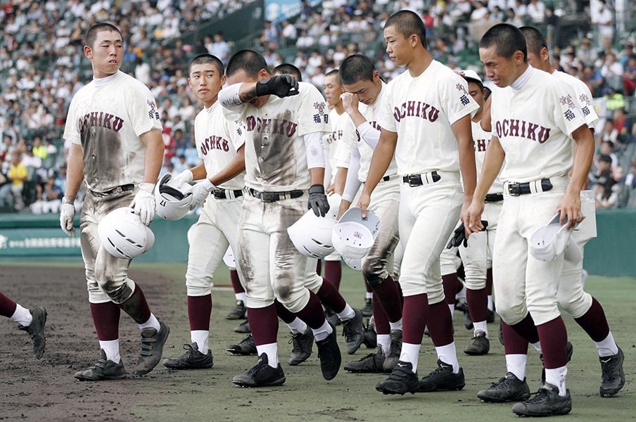東筑監督「僕は野球を教えるだけ」青野浩彦が人間教育を叫ばない理由。<Number Web> photograph by Kyodo News