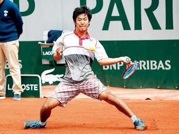 新鋭が全仏で得た収穫は?19歳・西岡良仁の可能性。~世界4位に肉薄したテクニック~<Number Web> photograph by Tomoki Momozono