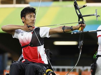 「東京パラリンピックでは金メダルを取ります」 パラアーチェリー上山友裕、2020年への決意。<Number Web> photograph by SportsPressJP/AFLO