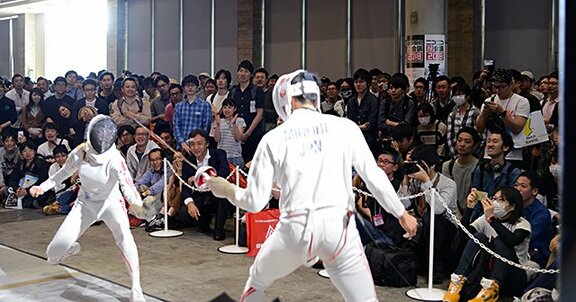 “ニコ超”出展、試合をグローブ座で。 フェンシングのチャレンジは続く。