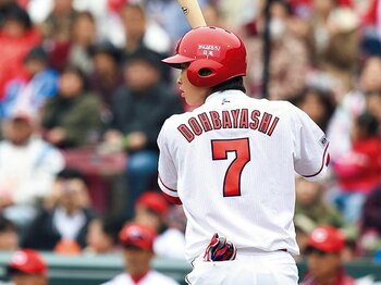 来季、正念場を迎える“鯉のプリンス”。~堂林翔太に必要なのは確実性~<Number Web> photograph by Nanae Suzuki