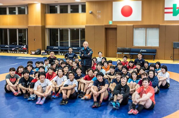 伊調、吉田、新入部員も対等扱い。 レスリング栄和人の“嫌われる勇気”。