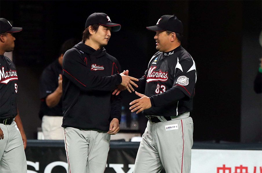 ロッテ、日ハム倒して下克上へ前進!ファーストS突破率100%の方法論。<Number Web> photograph by NIKKAN SPORTS