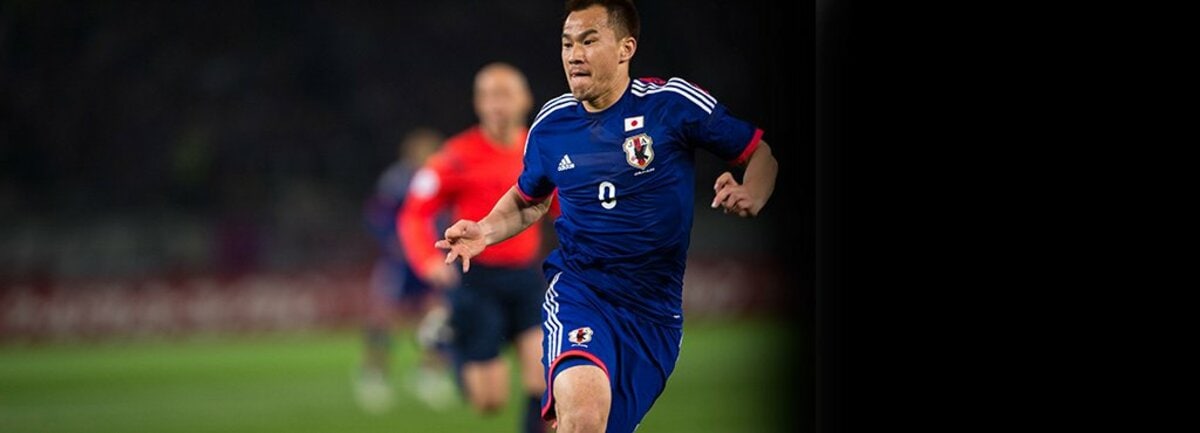 岡崎慎司 史上5人目の4戦連発へ 6戦記録を持つ男の 気持ち とは サッカー日本代表 Number Web ナンバー