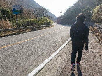 箱根駅伝5区「実際に歩かないとわからない」本当の“難所”とは？ 標高874m“国道1号最高地点”で味わった感動「学生ランナーはスゴすぎる」＜Number Web＞ photograph by Shiro Miyake
