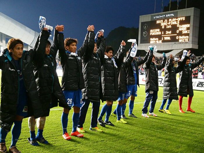 アビスパは過去の3位とここが違う!井原監督と選手の“共通意識”とは。<Number Web> photograph by J.LEAGUE PHOTOS