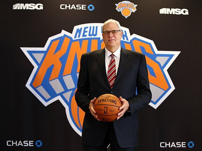 古巣ニックス“再興”を誓い、ジャクソンが球団社長に。～NBA最強の名将、NYに熱狂を～＜Number Web＞ photograph by Getty Images