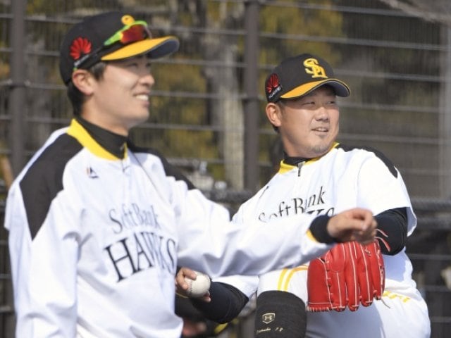 《祝41歳》松坂世代93人→最後の1人に…ホークス和田毅が“勝負の20年目”を前に思うこと「トシもトシなので（笑）」「変化球の種類も増やしたい」 -  プロ野球 - Number Web - ナンバー