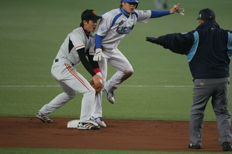 当時19歳の坂本勇人。日本シリーズにも出場した　©Shigeki Yamamoto