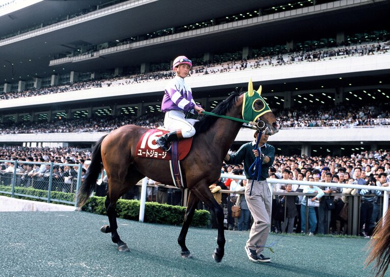 デビュー3年目の1990年、ユートジョージでNHK杯を制し重賞初制覇を飾った岡潤一郎（当時21歳）　©Naoya Sanuki