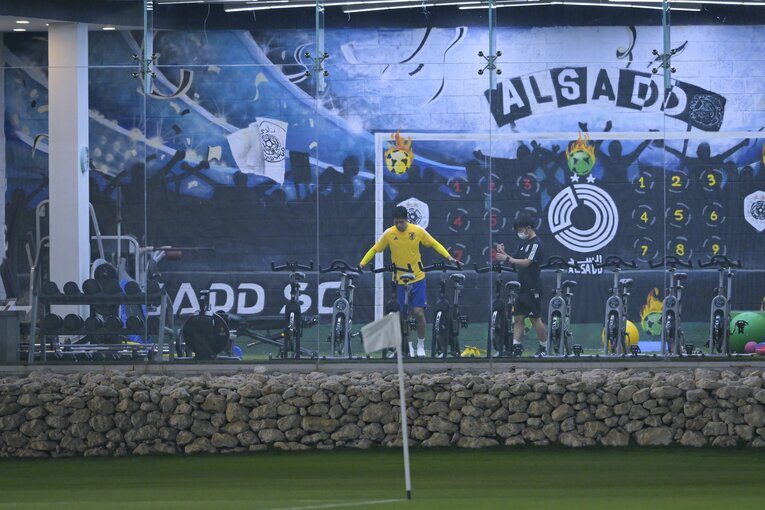 スペイン戦前日の練習、酒井の姿　©Koki Nagahama／JMPA