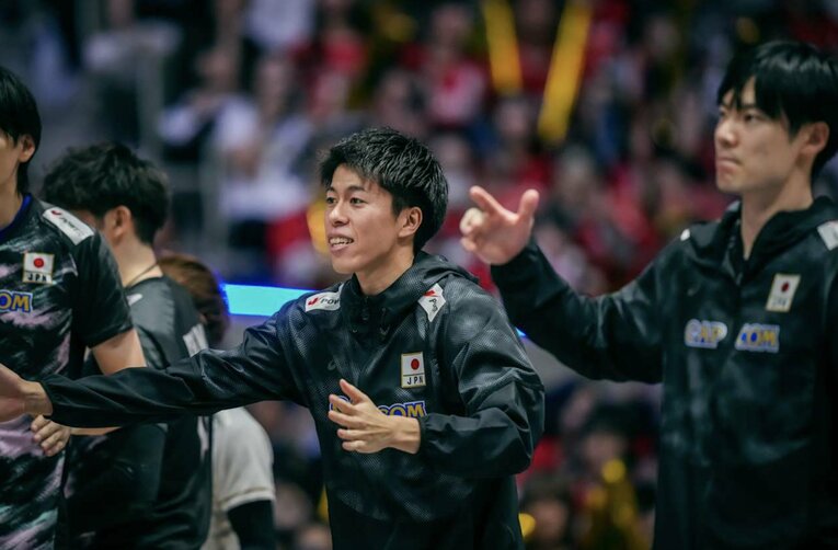 どんな場面でも安定感あるプレーを披露した富田将馬。「強い日本代表」の象徴とも言えるプレーヤーだ　©︎Volleyball World