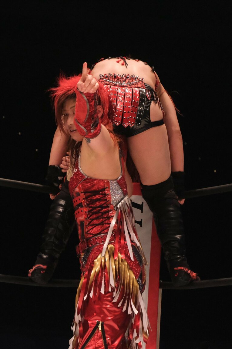 林下詩美vs彩羽匠