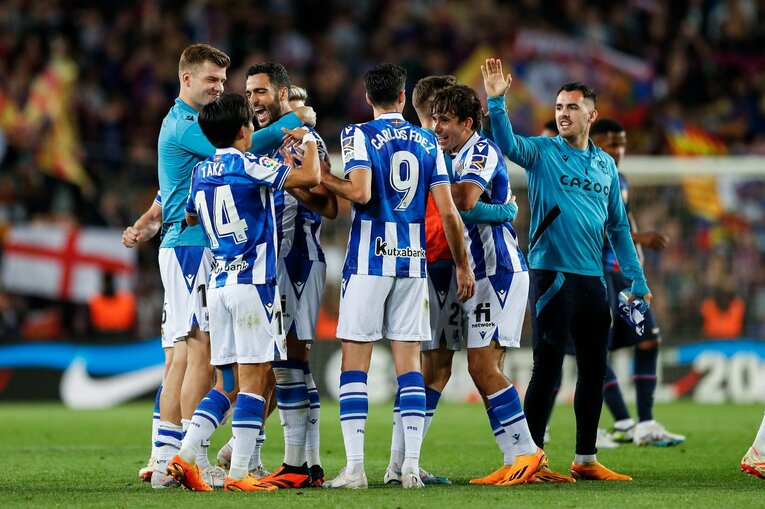 今季9点目！ 久保建英が凄まじい「バルサ撃破ドリブル、ブスケッツ退団・優勝セレモニーが同時に」カメラマンが見た“美しいカンプノウの夜”(3)