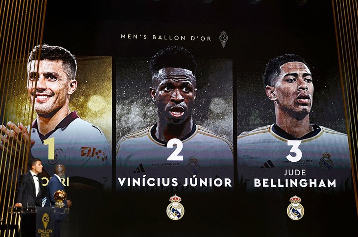 超希少バロンドーラーメッシ、クリロナ、モドリッチ3人のW杯最後の試合コンプリート 超希少バロンドーラーメッシ、クリロナ、モドリッチ3人のW杯最後