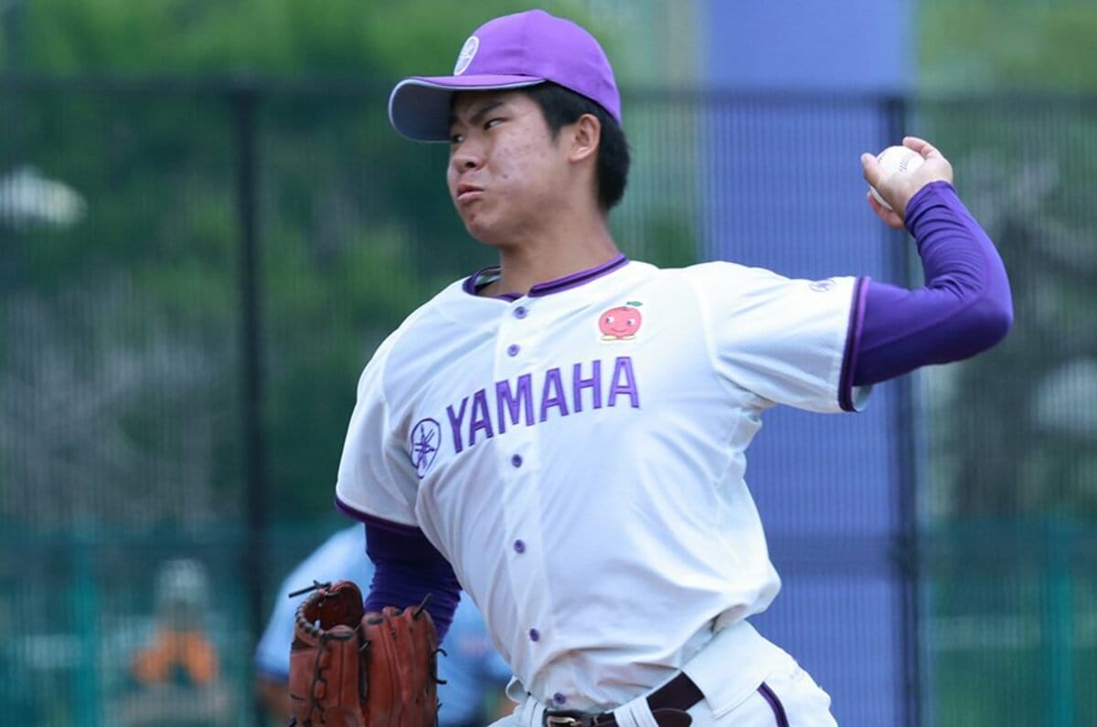 高校球児の「 教科書 」選手に見せる“ 走塁 ・ 打撃 ・ 投手 ”のセオリー 高校球児の「 教科書 」選手に見せる“ 走塁 ・ 打撃 ・ 投手 ”の