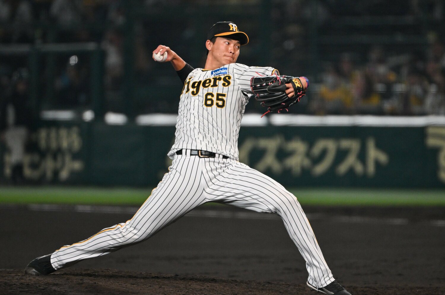 2022年、2023年と阪神のクローザーとして活躍した湯浅　©Nanae Suzuki