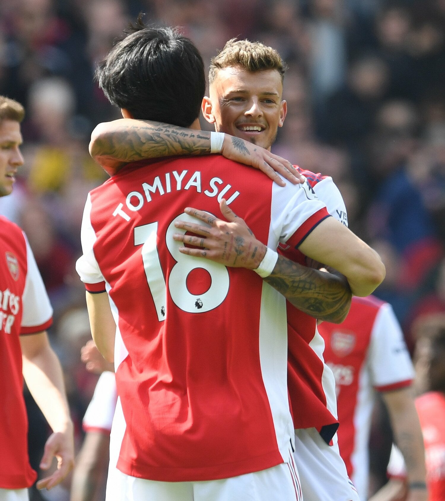 右SBのポジションを争うベン・ホワイトと冨安。昨季のホワイトは右CBで出場していたが、今季は右SBで定位置を確保している　©Getty Images