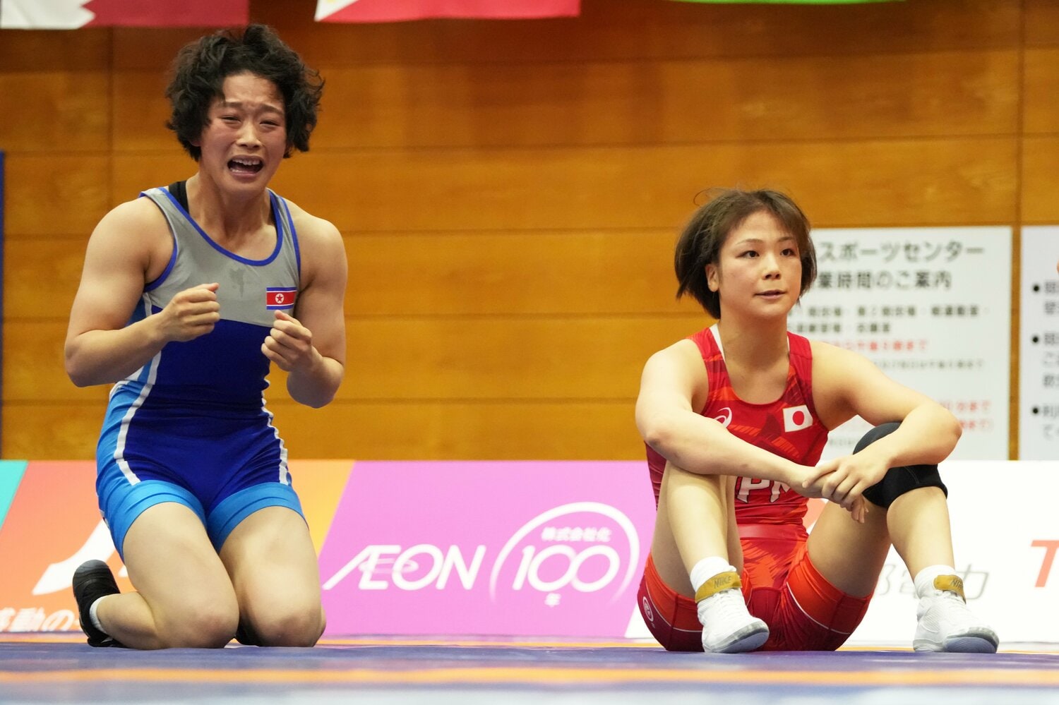 歓喜のソン・イルシム(北朝鮮)と、呆然とする藤波朱理 ©Etsuo Hara/Getty Images
