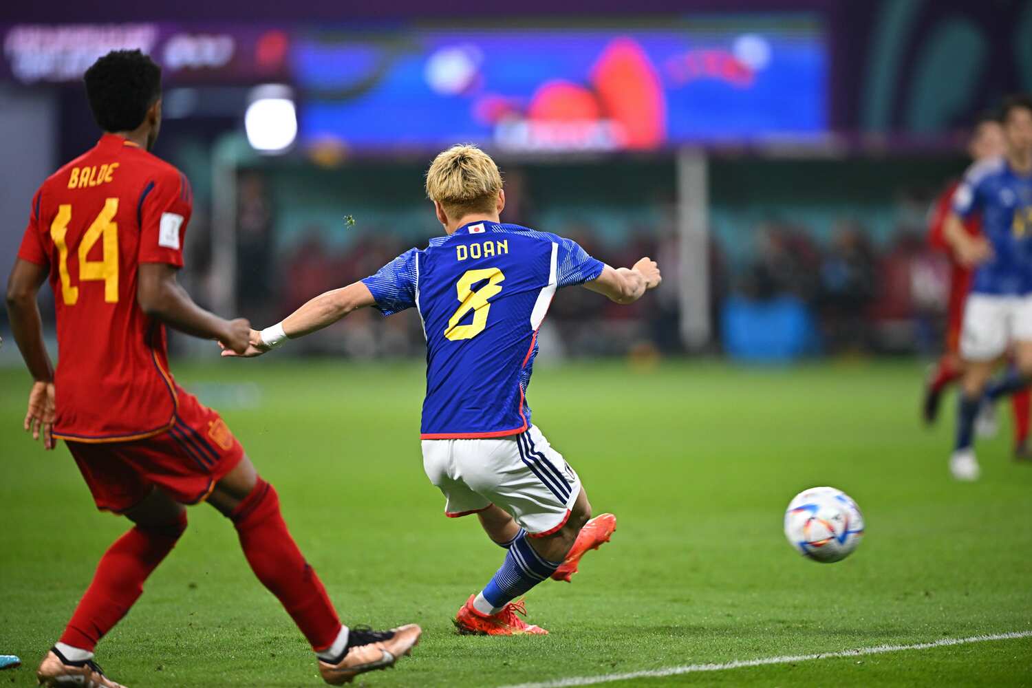 スペイン戦、堂安のゴールシーン　©Takuya Kaneko/JMPA