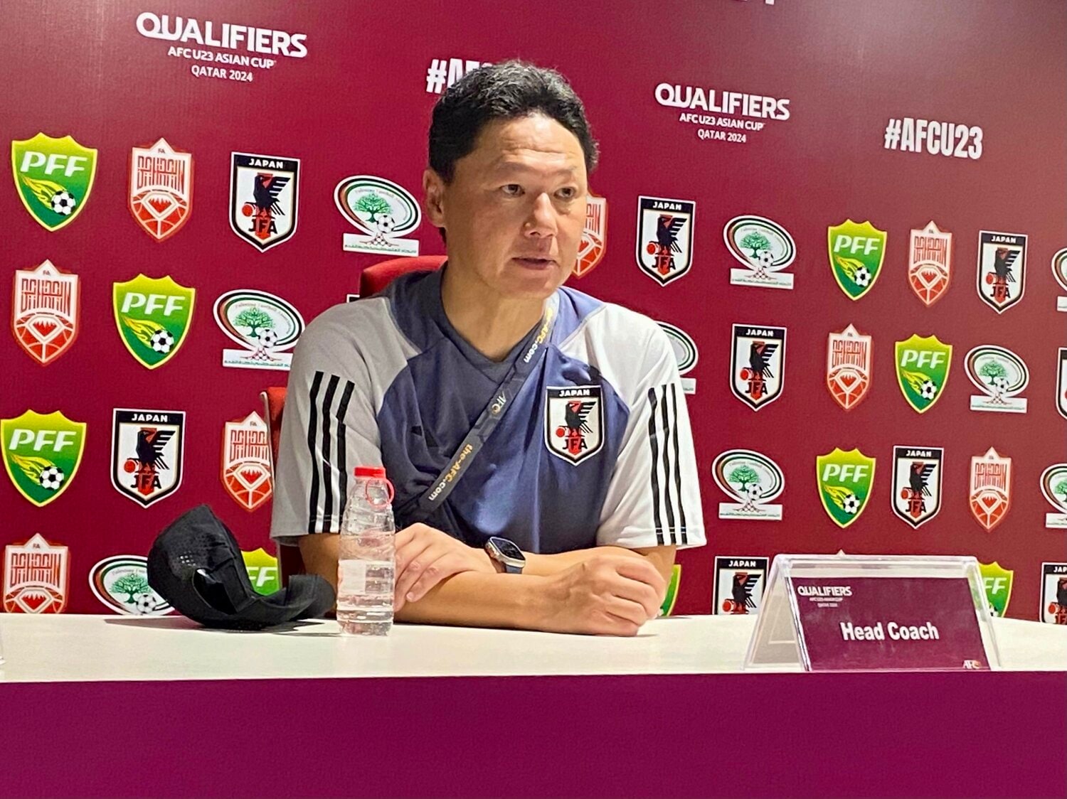 会見での大岩監督 ©Atsushi Iio