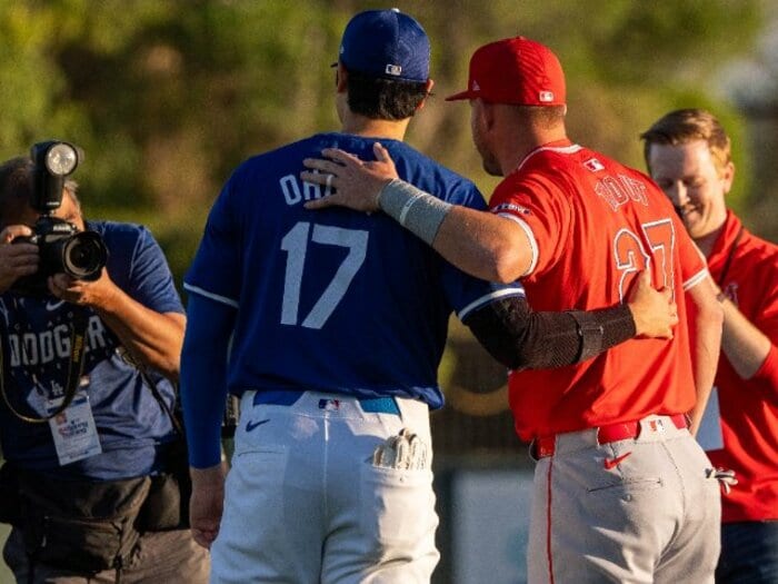 大谷翔平とエンゼルスの幸せな関係「同じチームにいてほしかった」元同僚は複雑な本音も…主力揃いのオープン戦は“常識外れ”の惜別試合だった＜Number Web＞ photograph by JIJI PRESS