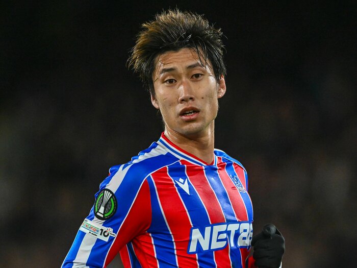 「勝利貢献もスタスタとトンネルへ」鎌田大地は恩師更迭＋自身の退団濃厚説があっても“飄々コメント”「ダイチは頭脳的」監督もパレスOBも賛辞＜Number Web＞ photograph by DeFodi Images/Getty Images