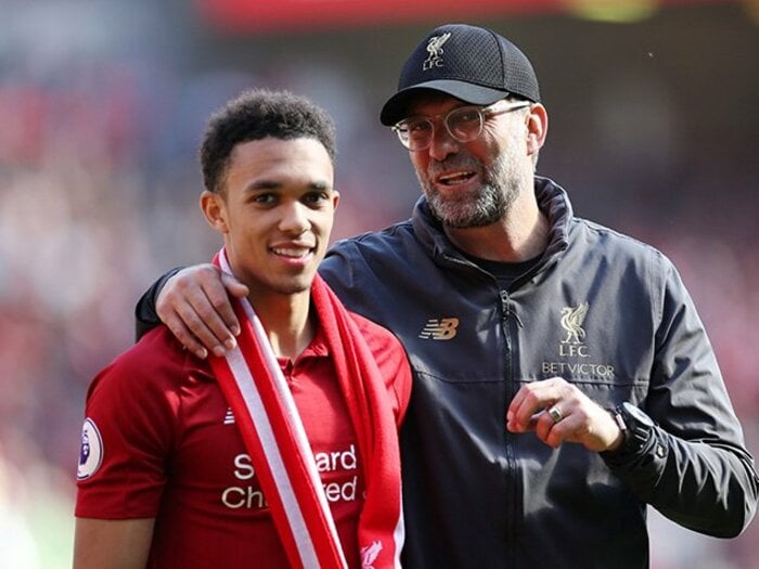 ペップがバルサと並び最強と称えた！勝ち点97で2位、リバプールの偉業。＜Number Web＞ photograph by AFLO