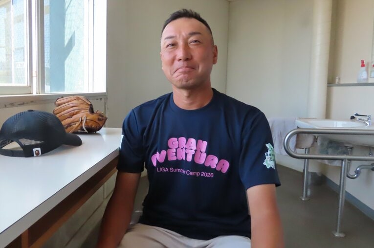 「Ligaサマーキャンプ」に参加した元ロッテ投手の渡辺俊介 ／ photograph by Kou Hiroo