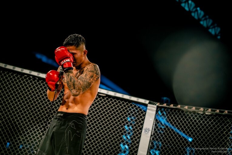 試合後の外枦保は涙。ブレイキングダウンで人生を切り拓いた　©BreakingDown