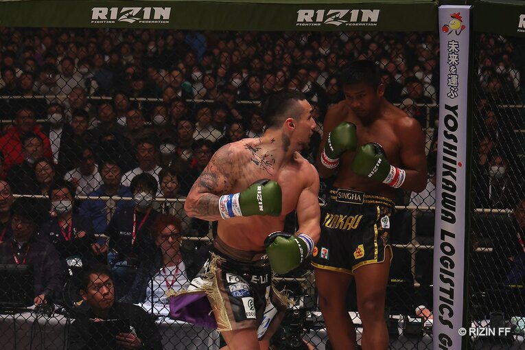 ブアカーオ・バンチャメークvs.木村“フィリップ”ミノル　©RIZIN FF