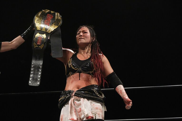 元パティシエが蛍光灯で殴り合い…“デスマッチアマゾネス”山下りなの媚びない魅力「犯罪以外なら何してもいい」 米国で男子相手に王座獲得(61)