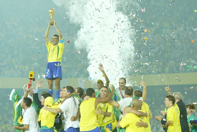 日韓W杯時のセレソンの主将カフーも“敗者復活”から大成した©Sports Graphic Number/JMPA