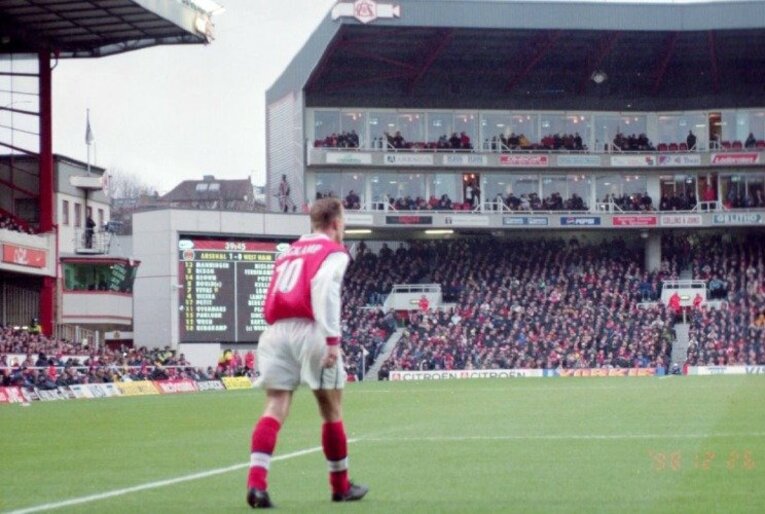 再開されたサッカーの高揚感。99年のテリーと20年のハーランド。(2)