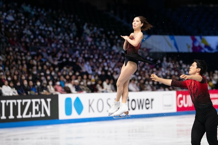 りくりゅうがGPファイナルで見せた美しい演技　©Asami Enomoto