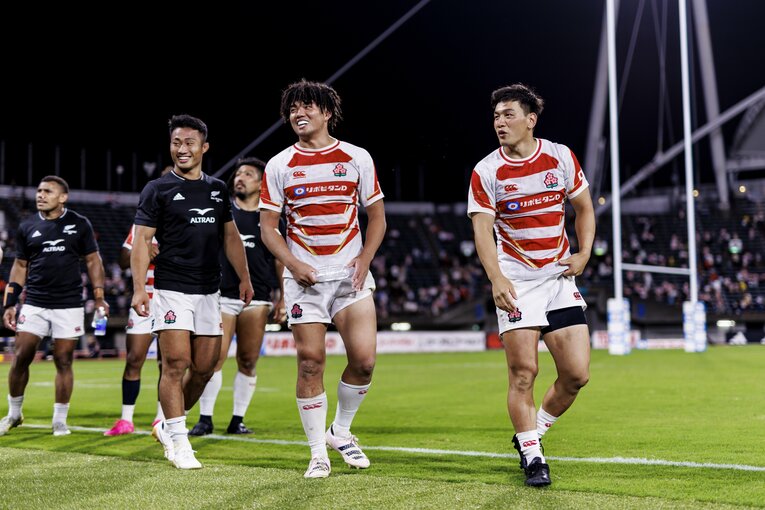 FL福井翔大、SO李承信 　©︎Kiichi Matsumoto