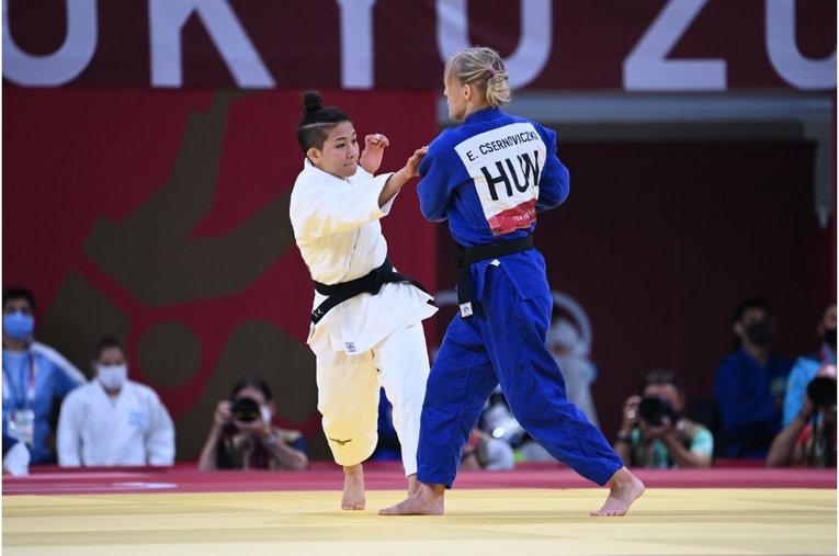 渡名喜風南 ／ photograph by Naoya Sanuki／JMPA