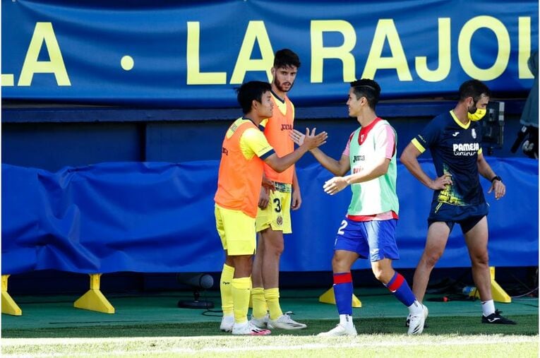 久保建英のラストパスにエースも拍手 「タケにボールをあずけておけば」との信頼を生む10分強(3) ／ photograph by Daisuke Nakashima