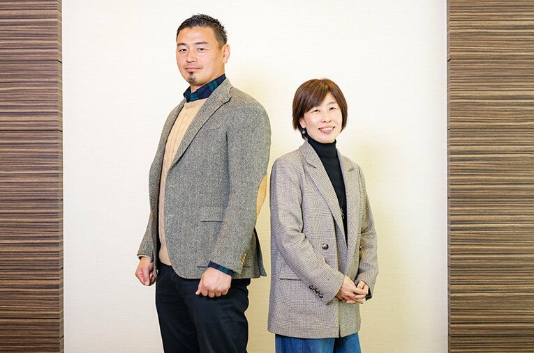 初顔合わせだが、お互い関心が募っていた五郎丸歩さんと平田仁子さん ／ photograph by Kiichi Matsumoto