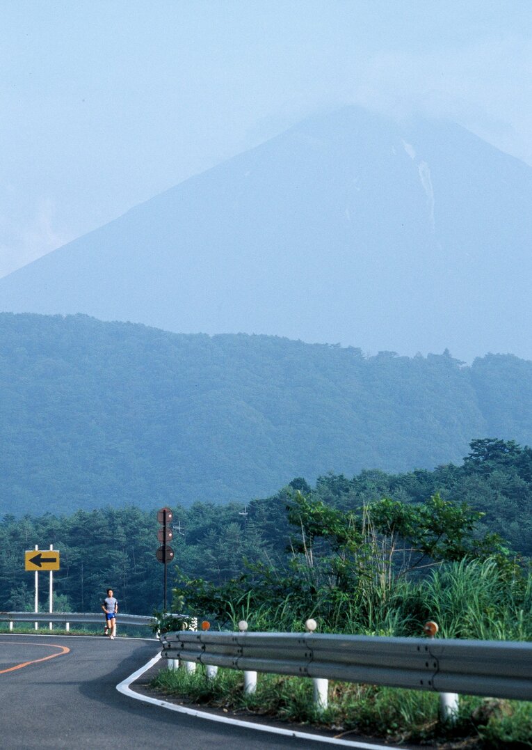2001年、世界陸上へ向けてマラソンの練習をする藤田敦史　©BUNGEISHUNJU