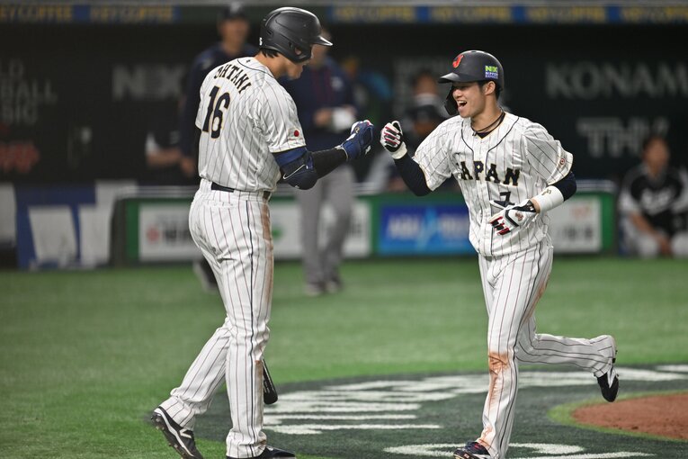 侍ジャパンで日本ハム時代の同僚、大谷翔平と“再会”。仲良しカット多数　©Naoya Sanuki