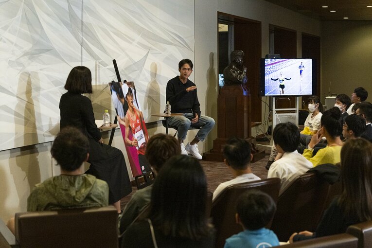 会場からも多くの質問が出た。陸上好きの小学生や市民ランナーにアドバイスも　©Tomosuke Imai