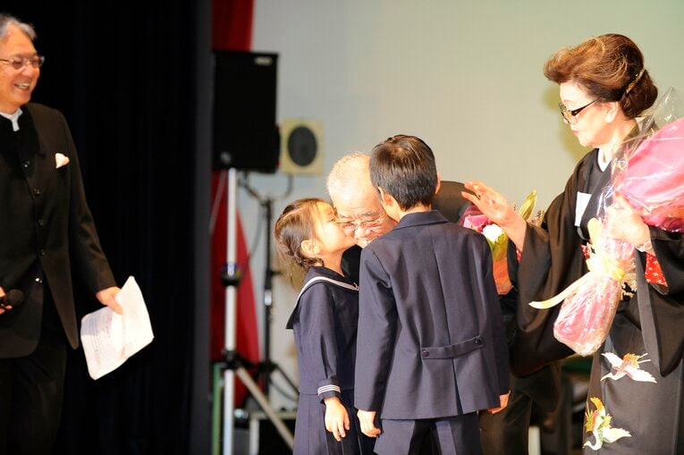 1500勝記念のパーティーで　©Toshiya Kondo