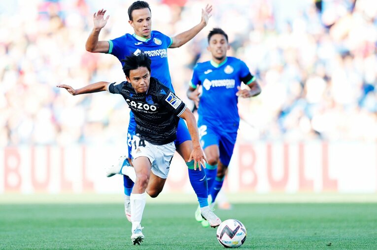 久保建英は「シルバらと共存・連動」が今のソシエダで最適解か　マンU戦勝利から中2日→“トップ下で迷った”古巣戦を撮って気づいたこと(12)