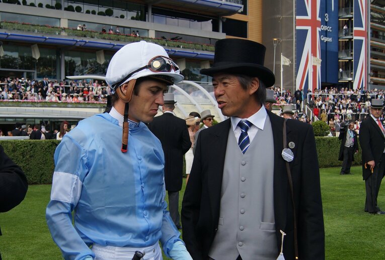 スミヨン（左）と藤沢師