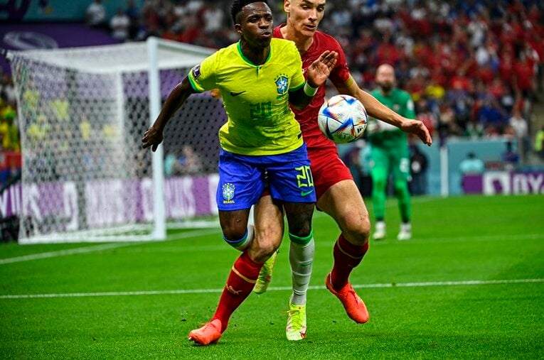 ブラジル代表とレアル・マドリーで輝きを見せるビニシウス。なぜワールドクラスの彼に醜悪な人種差別が浴びせられるのか ／ photograph by Takuya Sugiyama/JMPA