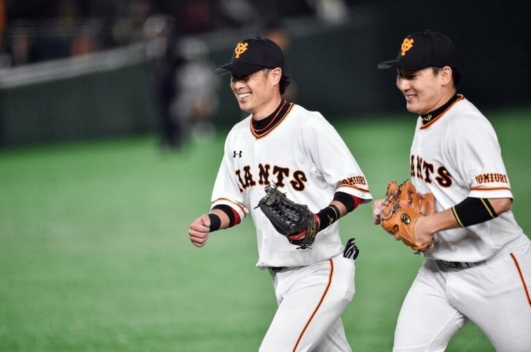 亀井善行＆丸佳浩 ／ photograph by Nanae Suzuki