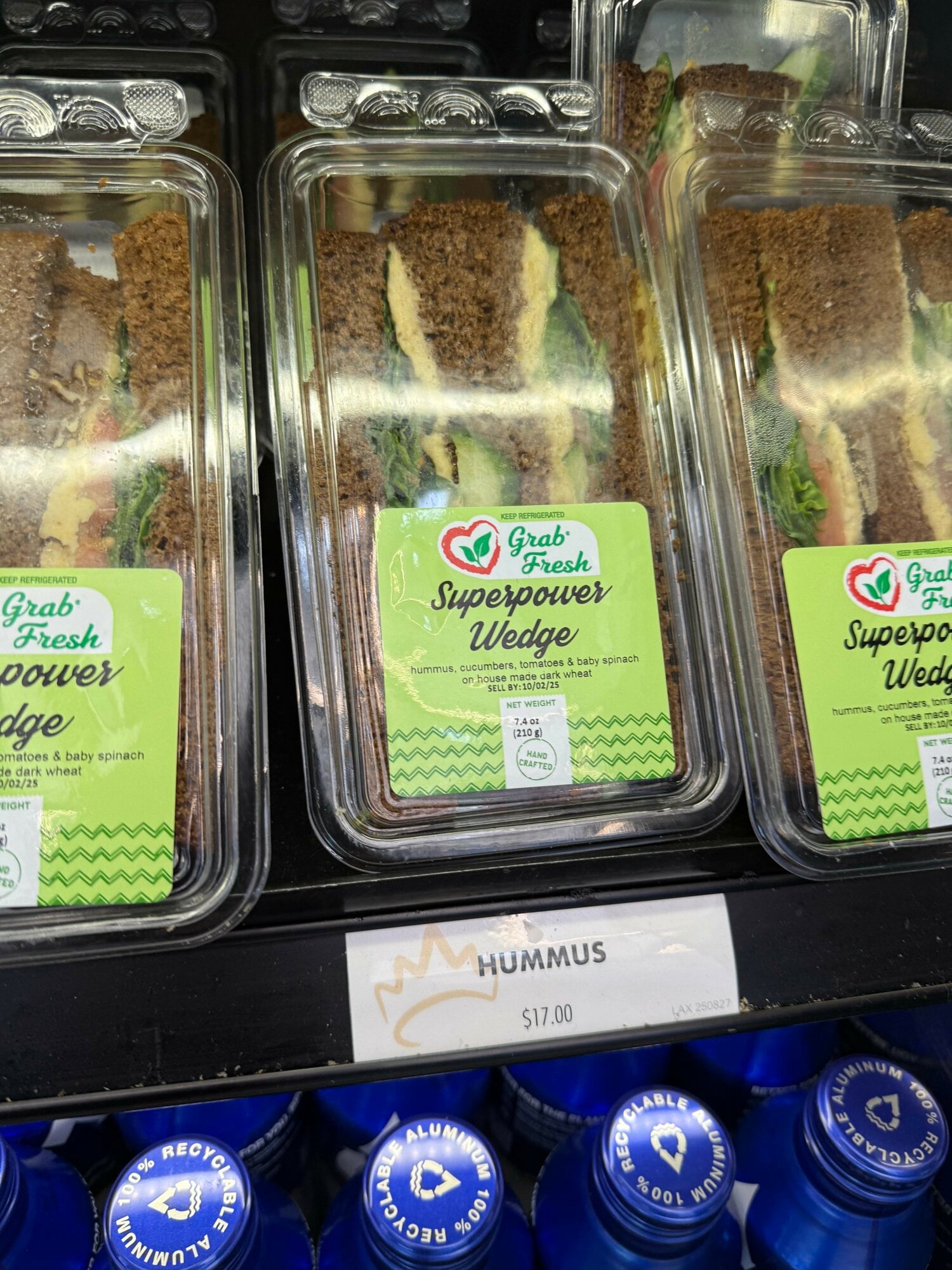 衝撃……日本円にして2500円超のサンドイッチ ©Naoyuki Yanagihara